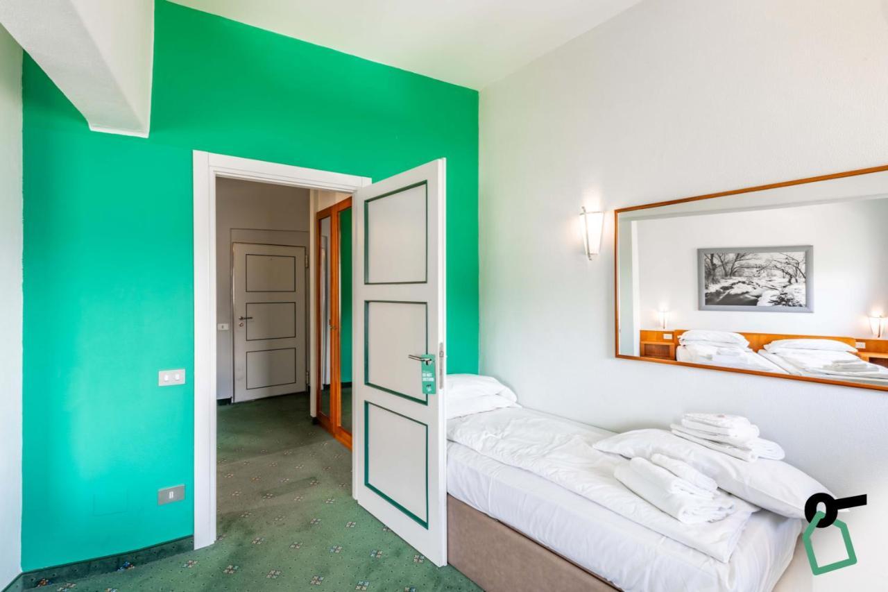 Hotiday Room Collection - Sauze Torre Oulx Екстериор снимка