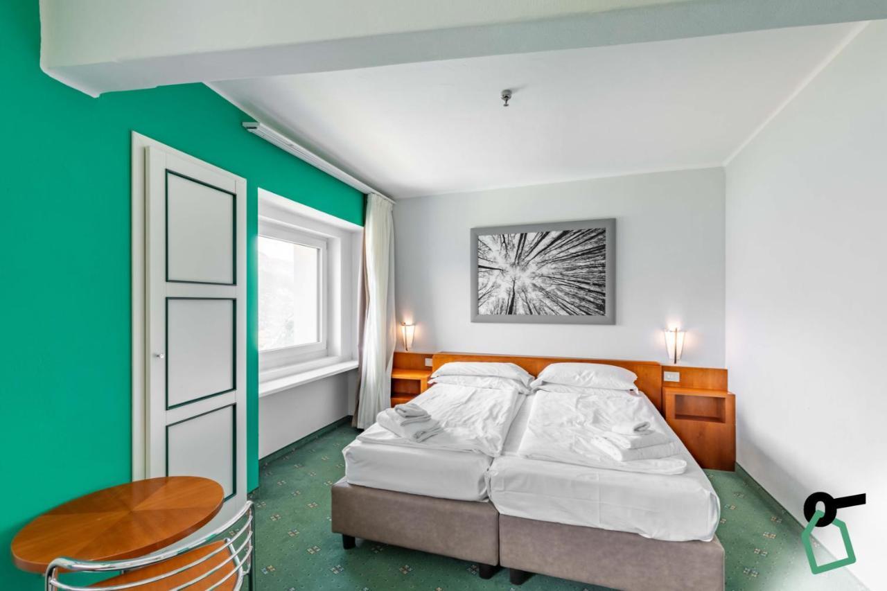 Hotiday Room Collection - Sauze Torre Oulx Екстериор снимка